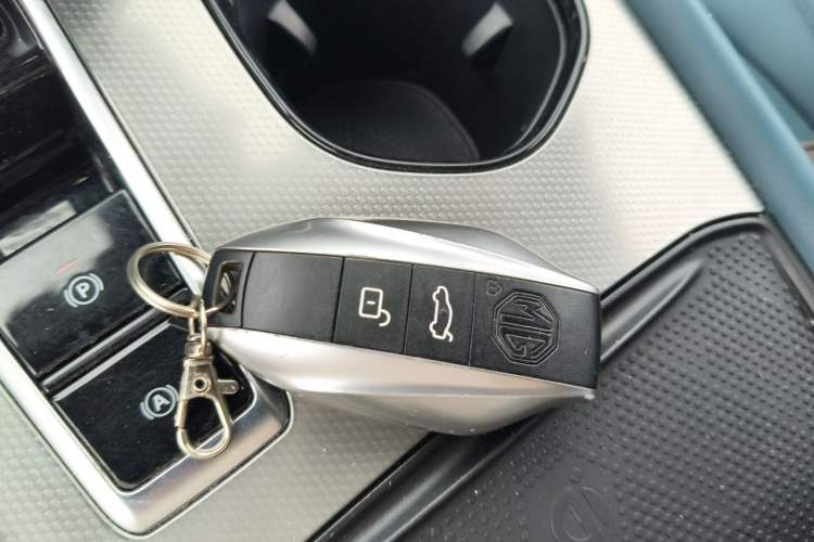 Used MG 7 2023 2.0T Automatic Hunter Luxury Edition Vehicle Key