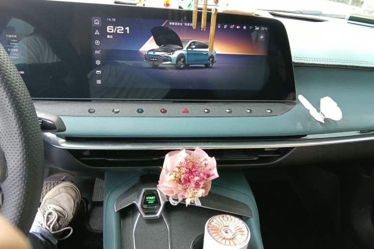 Used MG 7 2025 2.0T 405 AT Luxury Edition Audio And AC Panel