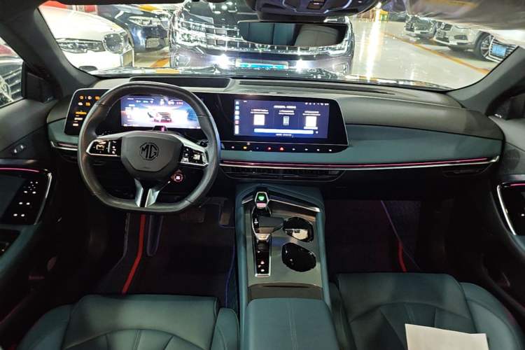 Used MG 7 2025 2.0T Trophy+ Super Intelligent Driving Edition Center Console