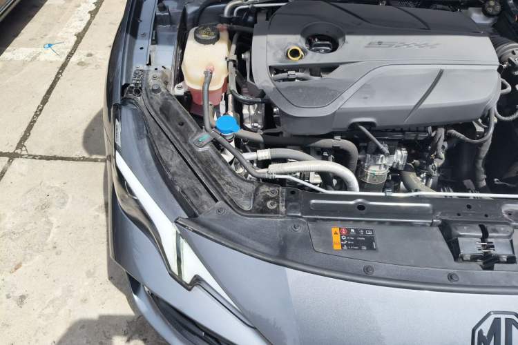 Used MG 7 2025 2.0T Trophy+ Super Sport Edition Engine Bay Right