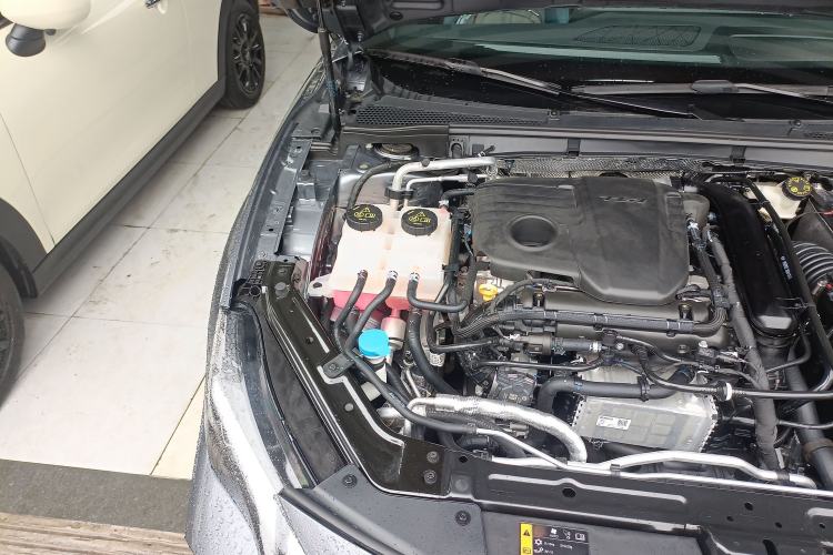 Used MG 7 2025 1.5T 300 DCT Elegant Edition Engine Bay Right