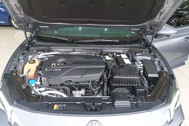 Used MG 7 2025 2.0T 405 AT Luxury Edition Engine Bay