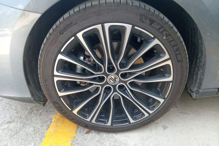 Used MG 7 2025 1.5T 300 DCT Elegant Edition Exterior 4
