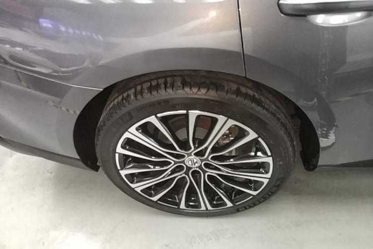 Used MG 7 2025 1.5T 300 DCT Elegant Edition Exterior 5