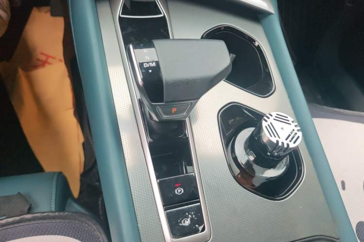 Used MG 7 2025 1.5T 300 DCT Elegant Edition Gear Lever
