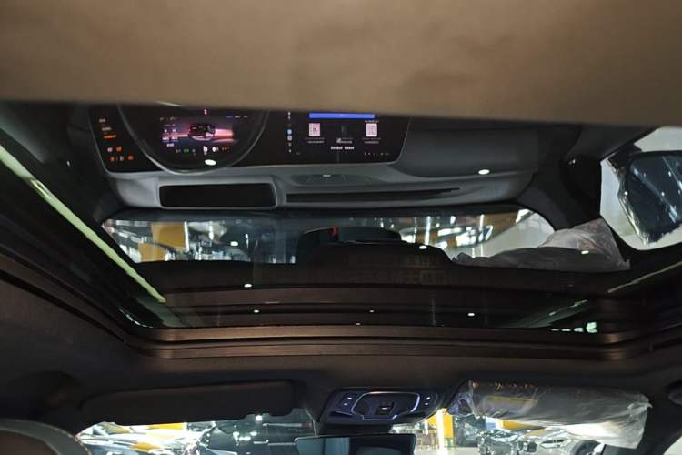 Used MG 7 2025 2.0T Trophy+ Super Intelligent Driving Edition Headliner