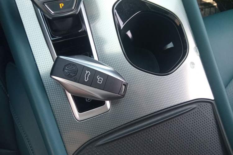 Used MG 7 2025 1.5T 300 DCT Elegant Edition Interior 1