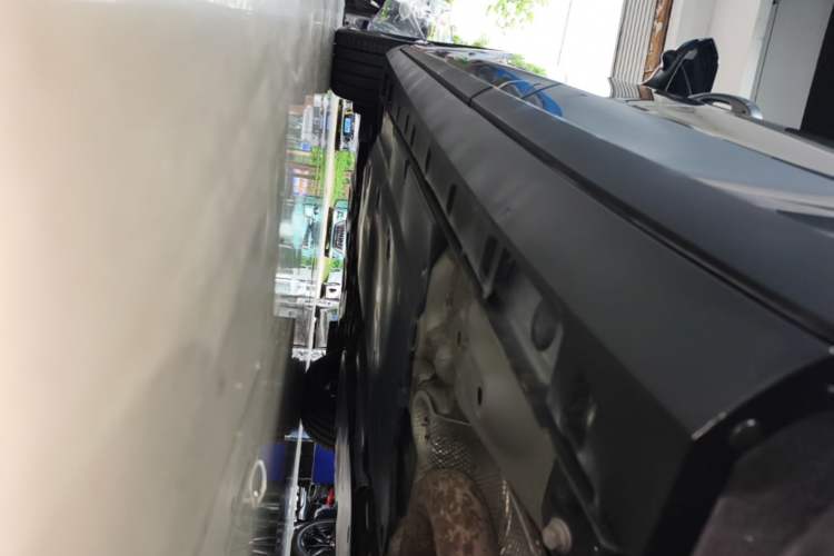 Used MG 7 2025 2.0T Trophy+ Super Intelligent Driving Edition Left Side Sill