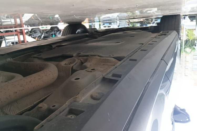 Used MG 7 2025 2.0T 405 AT Luxury Edition Left Side Sill