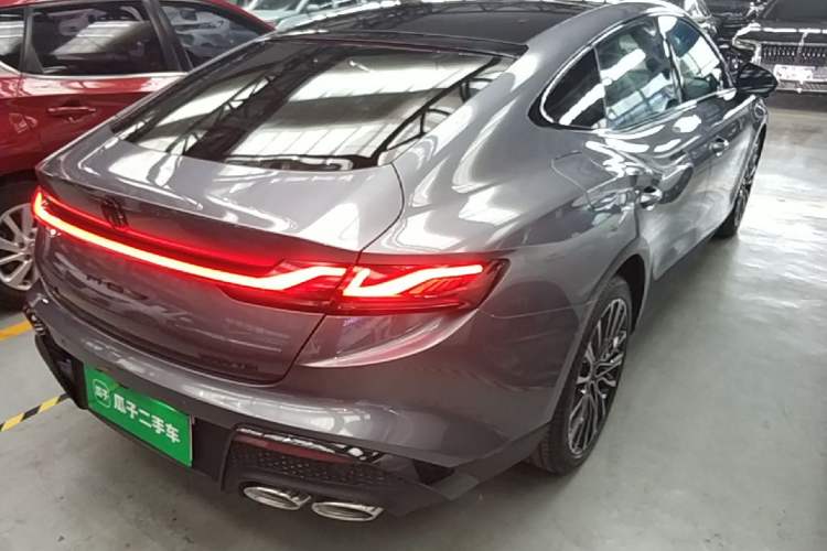 Used MG 7 2025 1.5T 300 DCT Elegant Edition Rear Right 45 Deg