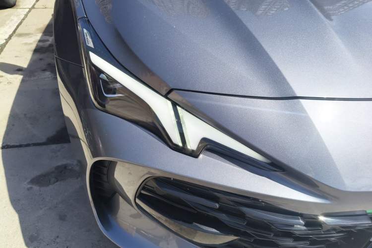 Used MG 7 2025 2.0T Trophy+ Super Sport Edition Right Front Headlight