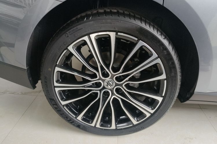 Used MG 7 2025 1.5T 300 DCT Elegant Edition Right Rear Wheel Hub