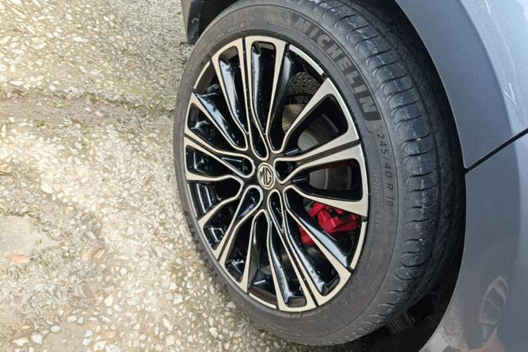 Used MG 7 2025 2.0T 405 AT Luxury Edition Right Rear Wheel Hub