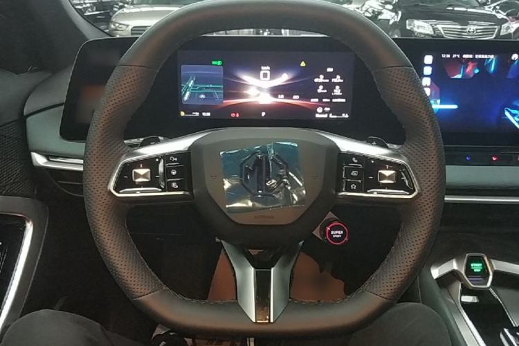 Used MG 7 2025 1.5T 300 DCT Elegant Edition Steering Wheel