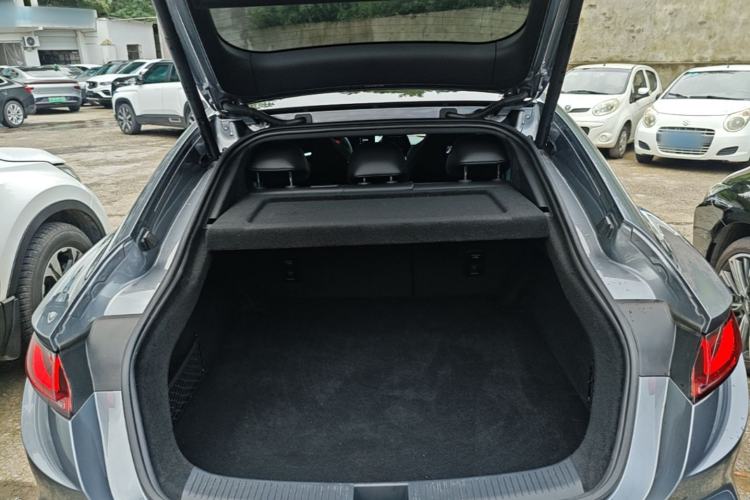 Used MG 7 2025 2.0T 405 AT Luxury Edition Trunk