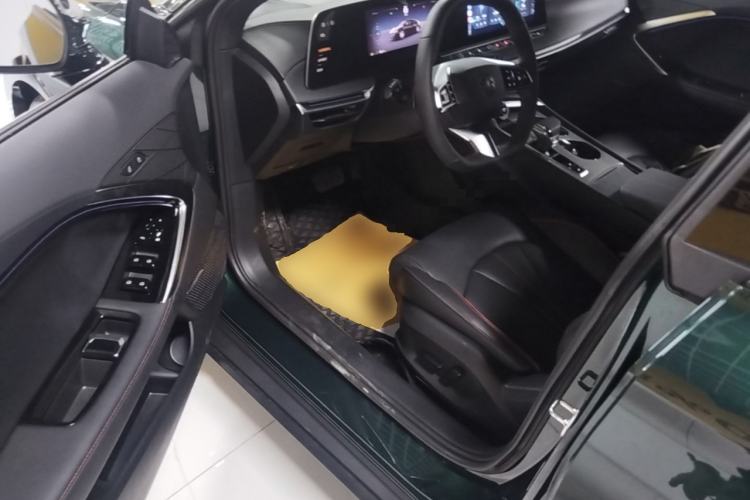 Used MG 7 2025 2.0T 405 AT Luxury Edition Driver Seat