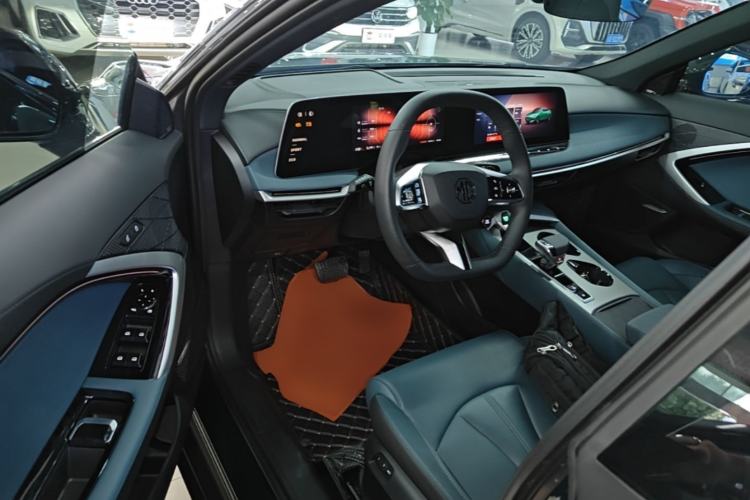 Used MG 7 2025 2.0T Trophy+ Super Sport Edition Driver Seat