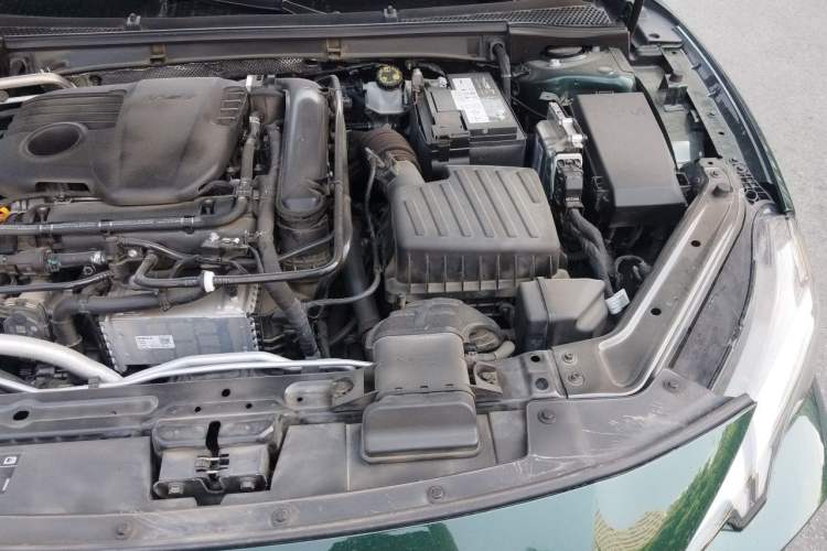 Used MG 7 2025 1.5T 300 DCT Elegant Edition Engine Bay Left