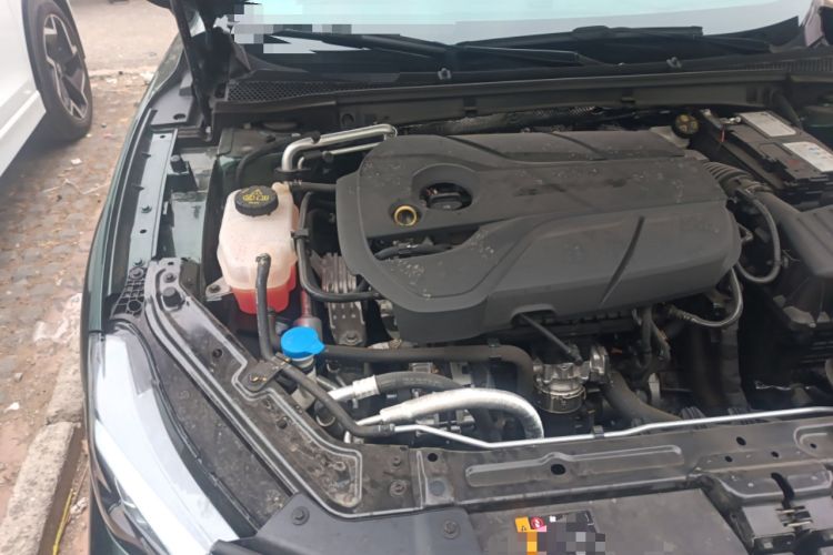 Used MG 7 2025 2.0T 405 AT Luxury Edition Engine Bay Right