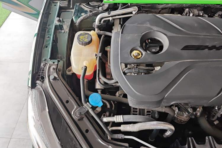 Used MG 7 2025 2.0T Trophy+ Super Intelligent Driving Edition Engine Bay Right
