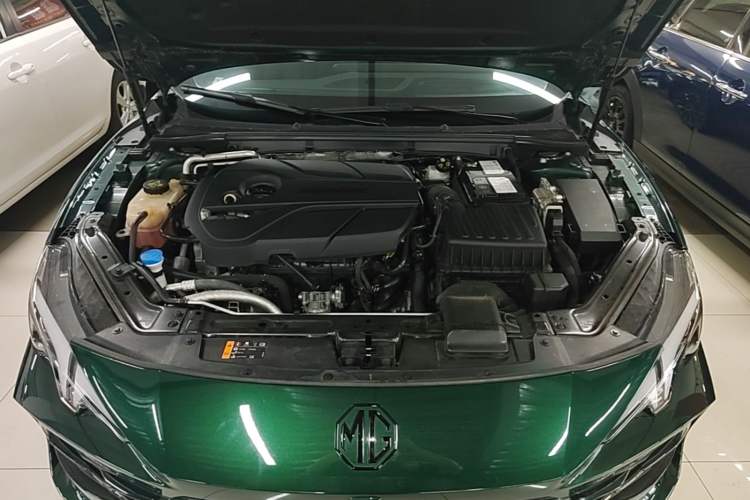 Used MG 7 2025 2.0T 405 AT Luxury Edition Engine Bay