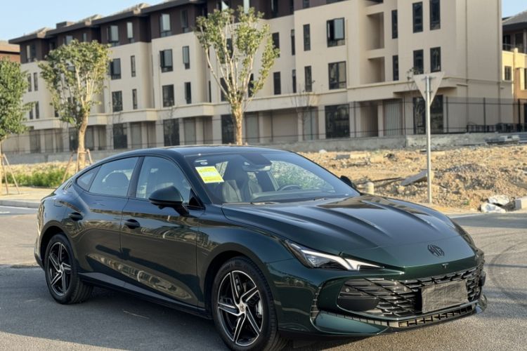 Used MG 7 2025 1.5T 300 DCT Luxury Edition Exterior 3