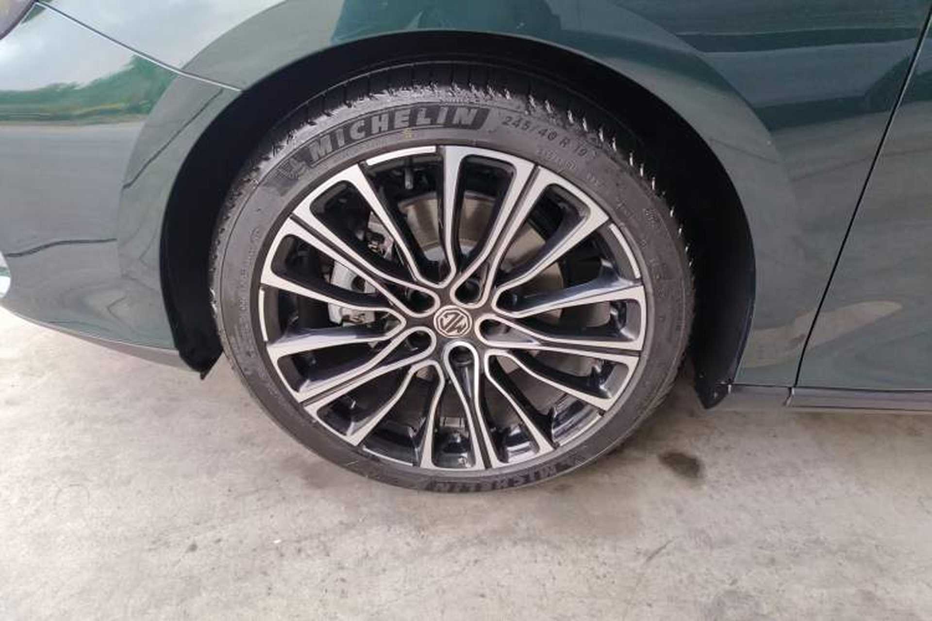 Used MG 7 2025 1.5T 300 DCT Elegant Edition Exterior 4