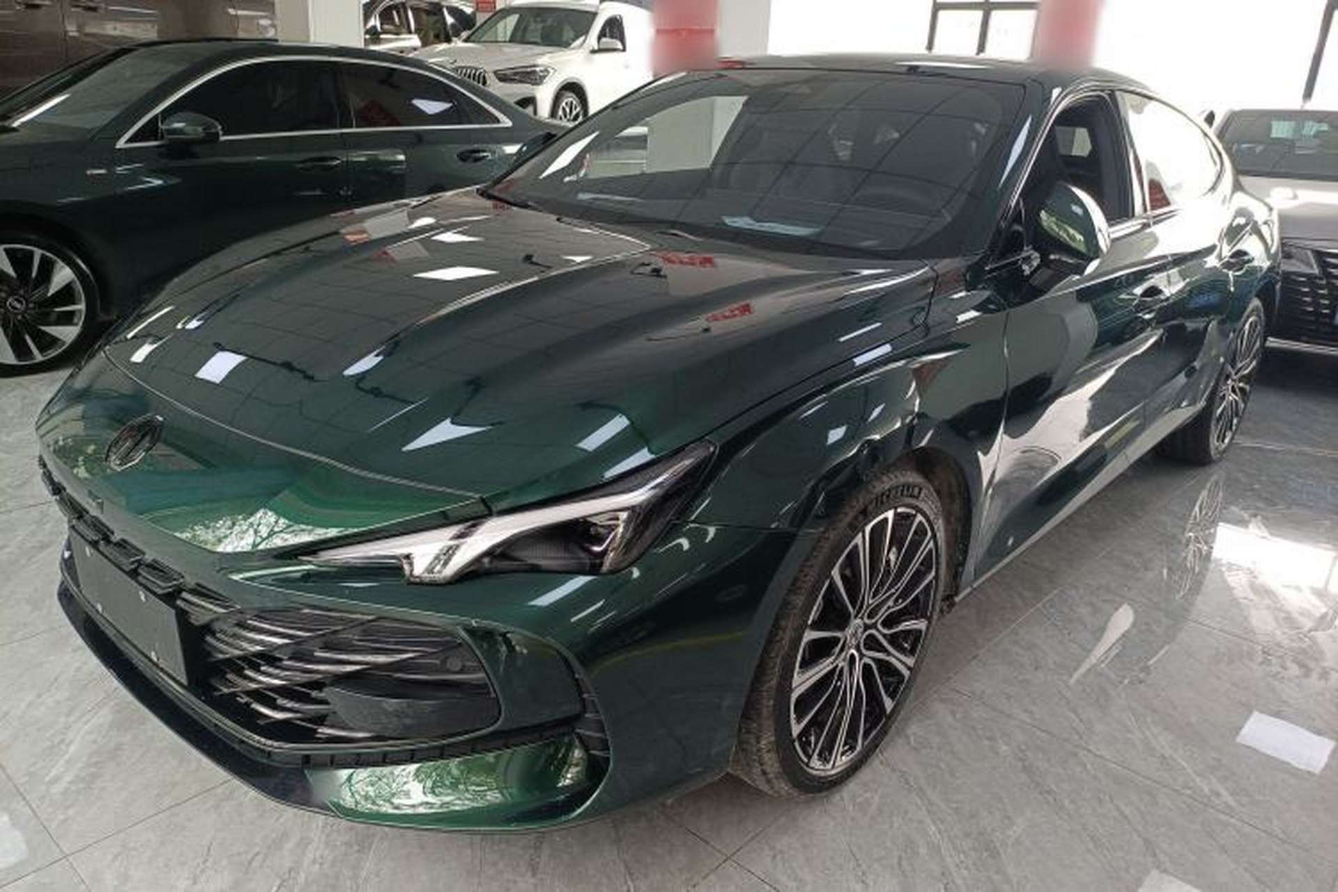 Used MG 7 2025 1.5T 300 DCT Elegant Edition Front Left 45 Deg