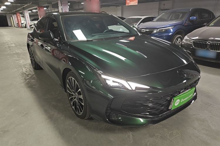 Used MG 7 2025 2.0T 405 AT Luxury Edition Front Right 45 Deg