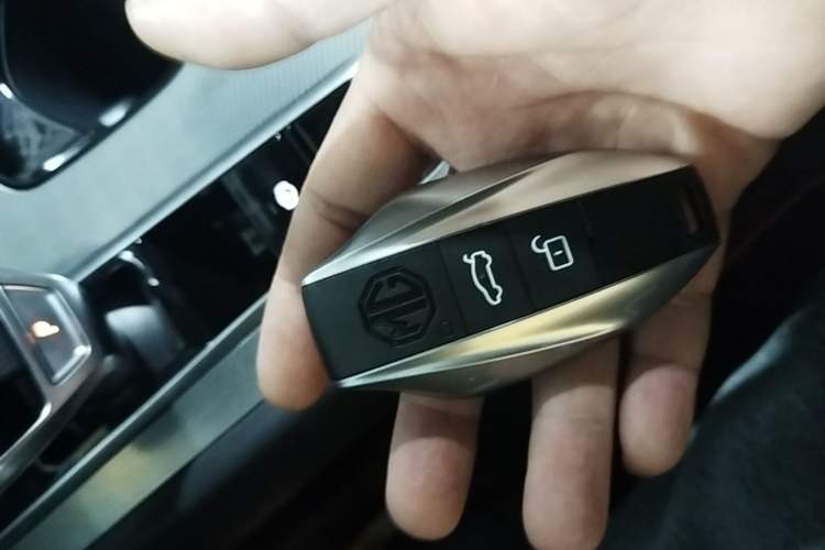 Used MG 7 2025 2.0T 405 AT Luxury Edition Interior 1