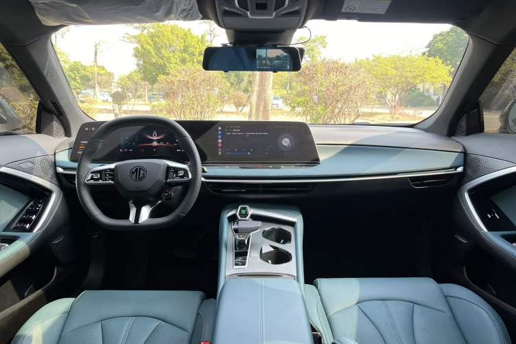 Used MG 7 2025 1.5T 300 DCT Luxury Edition Interior 2