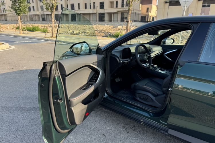 Used MG 7 2025 1.5T 300 DCT Luxury Edition Interior 4