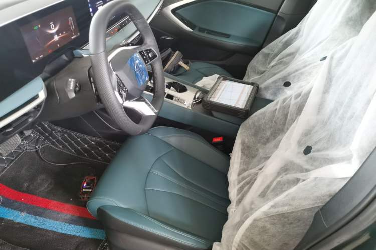 Used MG 7 2025 1.5T 300 DCT Luxury Edition Left Front Seat