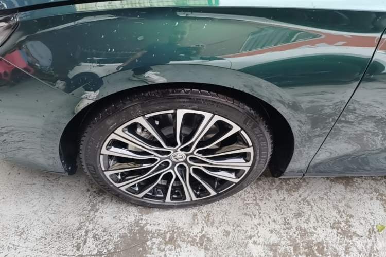 Used MG 7 2025 1.5T 300 DCT Elegant Edition Left Front Wheel Hub