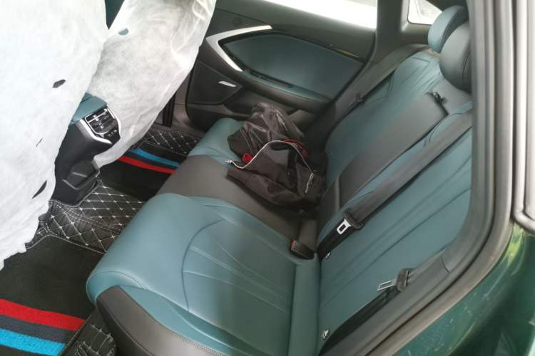 Used MG 7 2025 1.5T 300 DCT Luxury Edition Left Rear Seat
