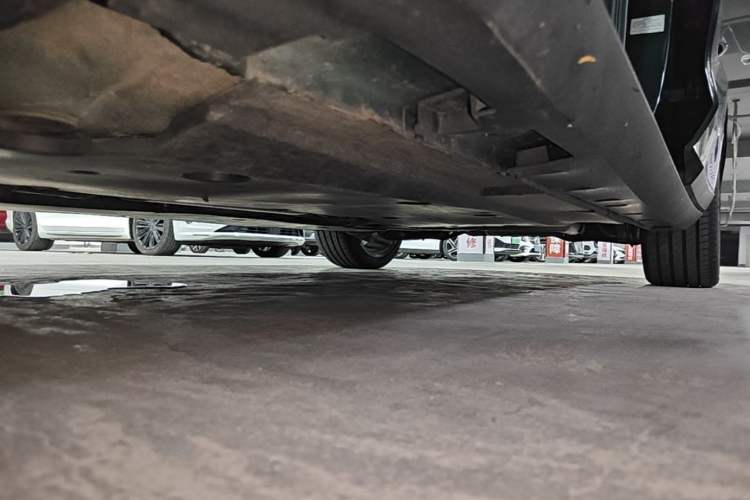 Used MG 7 2025 2.0T 405 AT Luxury Edition Left Side Sill