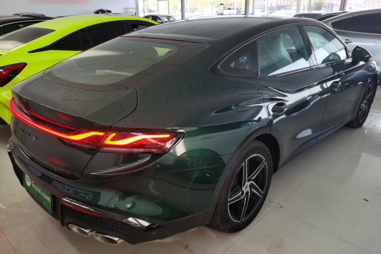 Used MG 7 2025 1.5T 300 DCT Luxury Edition Rear Right 45 Deg