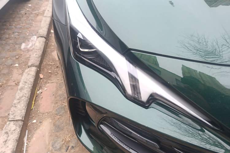 Used MG 7 2025 2.0T 405 AT Luxury Edition Right Front Headlight