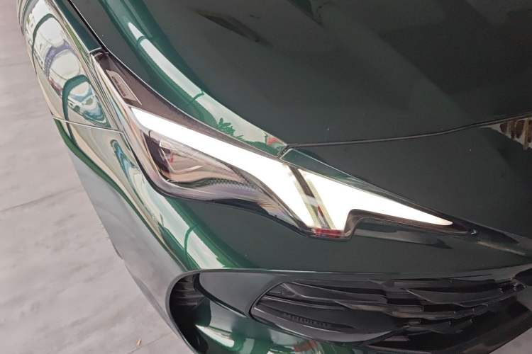 Used MG 7 2025 2.0T Trophy+ Super Intelligent Driving Edition Right Front Headlight