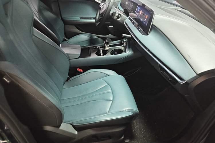 Used MG 7 2025 2.0T 405 AT Luxury Edition Right Front Seat