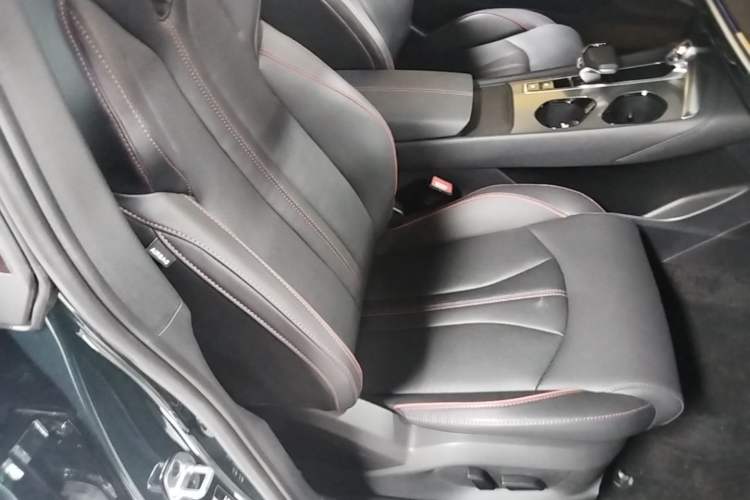 Used MG 7 2025 2.0T 405 AT Luxury Edition Right Front Seat