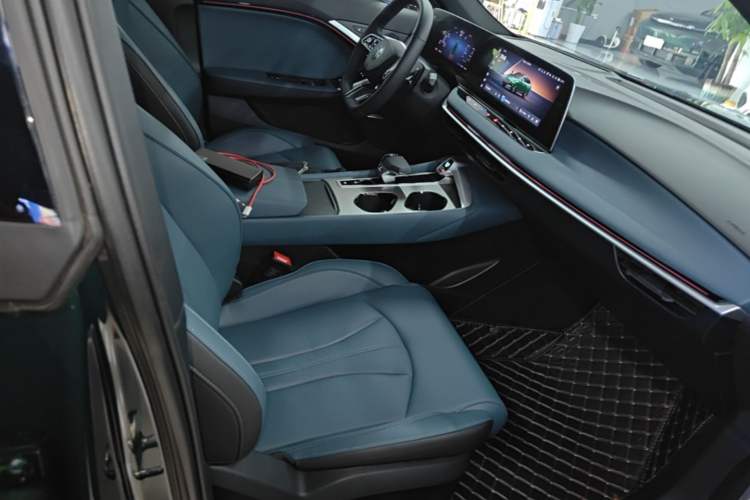 Used MG 7 2025 2.0T Trophy+ Super Sport Edition Right Front Seat