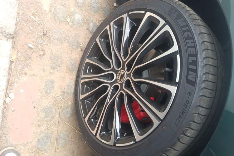 Used MG 7 2025 2.0T 405 AT Luxury Edition Right Front Wheel Hub