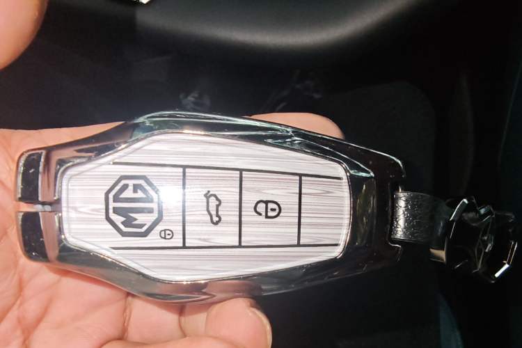 Used MG 7 2025 1.5T 300 DCT Elegant Edition Vehicle Key