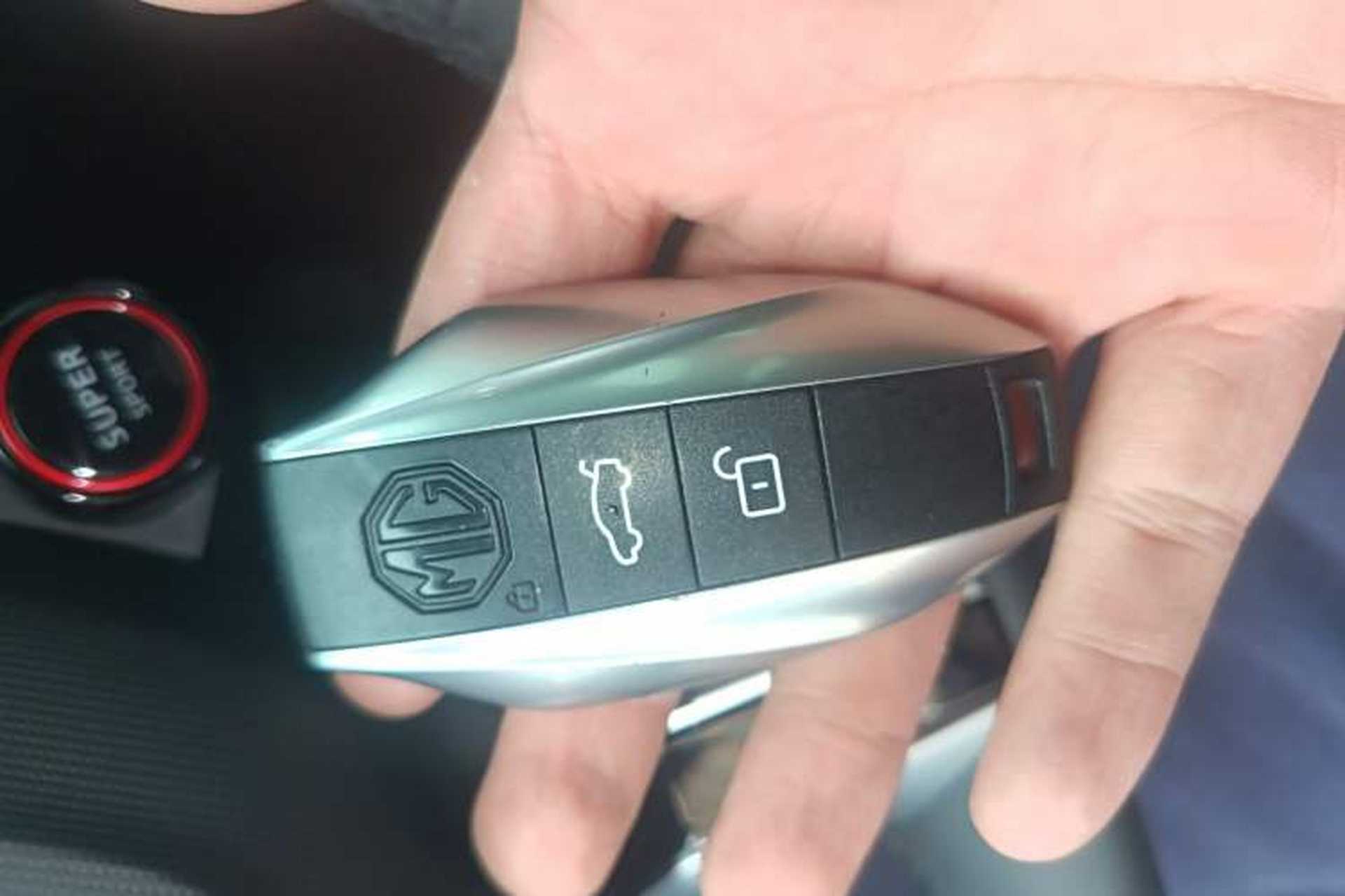 Used MG 7 2025 2.0T 405 AT Luxury Edition Vehicle Key