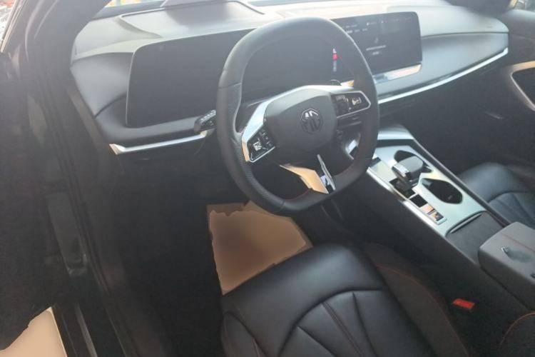 Used MG 7 2025 1.5T 300 DCT Luxury Edition Center Console