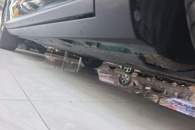 Used MG 7 2025 1.5T 300 DCT Luxury Edition Chassis Front Right
