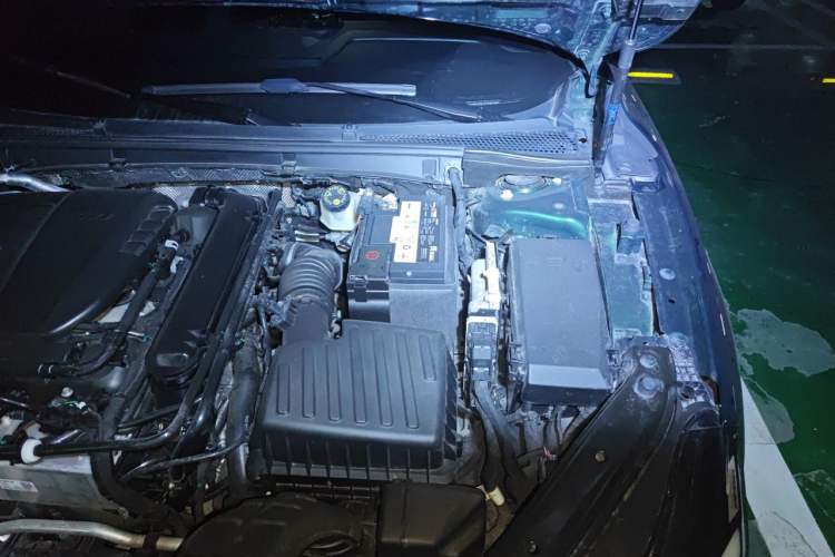 Used MG 7 2025 1.5T 300 DCT Elegant Edition Engine Bay Left
