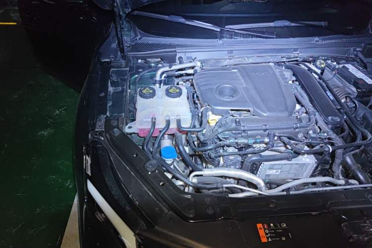 Used MG 7 2025 1.5T 300 DCT Elegant Edition Engine Bay Right