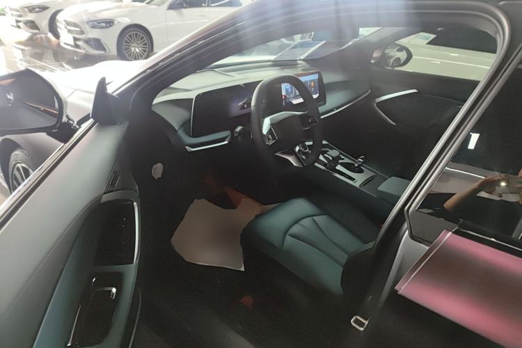 Used MG 7 2025 2.0T 405 AT Luxury Edition Driver Seat
